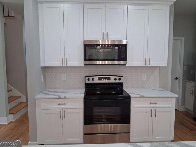 Foto del edificio - 3180 Tackett Rd