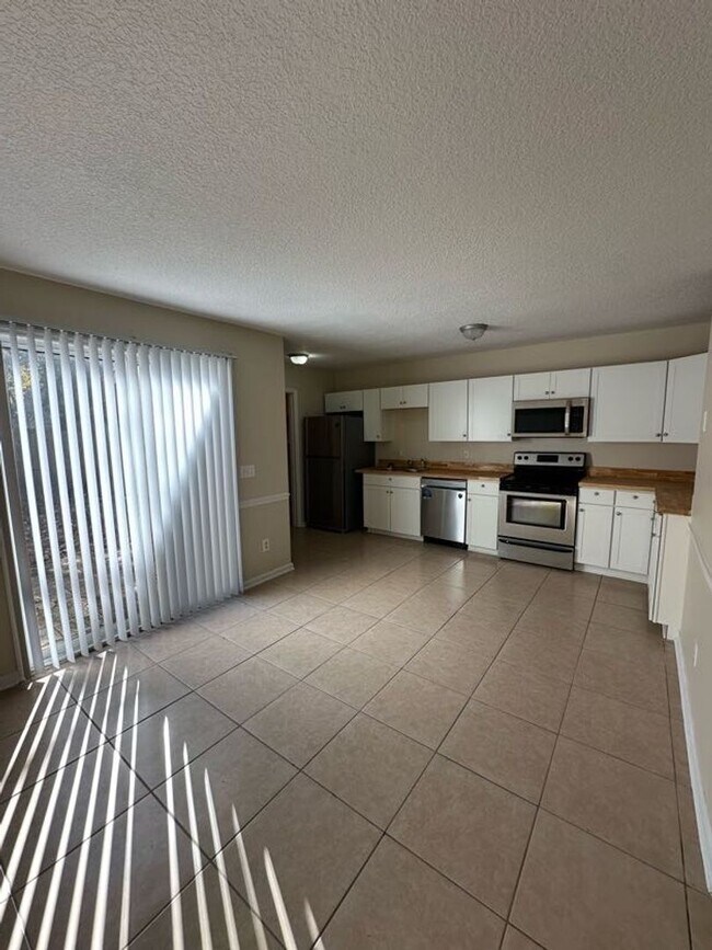 Foto del edificio - 129 Inlet Reach Cir