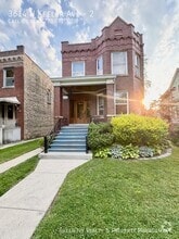 Building Photo - 3614 N Keeler Ave