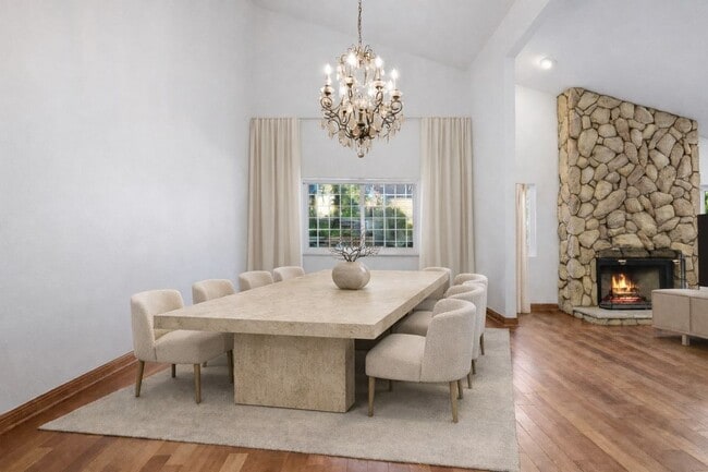 Foto del edificio - 4345 Canoga Ave