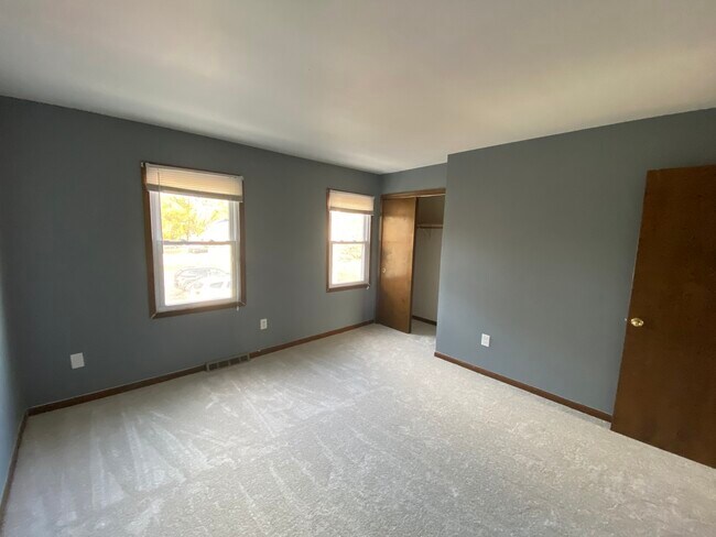 Foto del edificio - 1697 Shamrock Ct