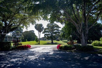 Building Photo - 4017 N Cypress Dr