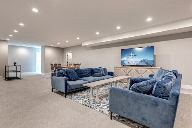 Foto del edificio - 430 E Chalk Creek Rd