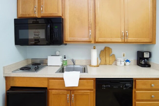 Foto del edificio - 5680 Creeks Crossing