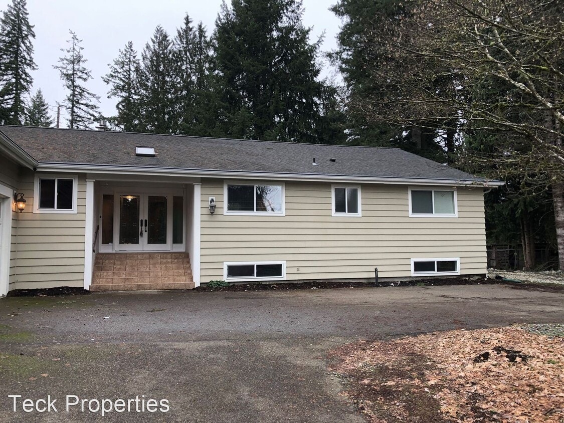 Primary Photo - 5 br, 3 bath House - 9123 Littlerock RD
