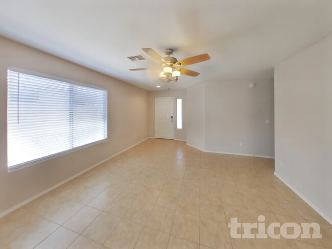 Building Photo - 2013 W Allens Peak Dr