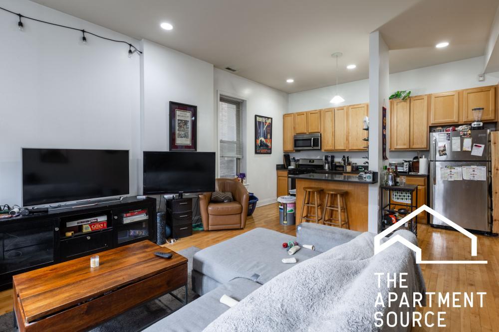 Primary Photo - 2 bedroom in Chicago IL 60614