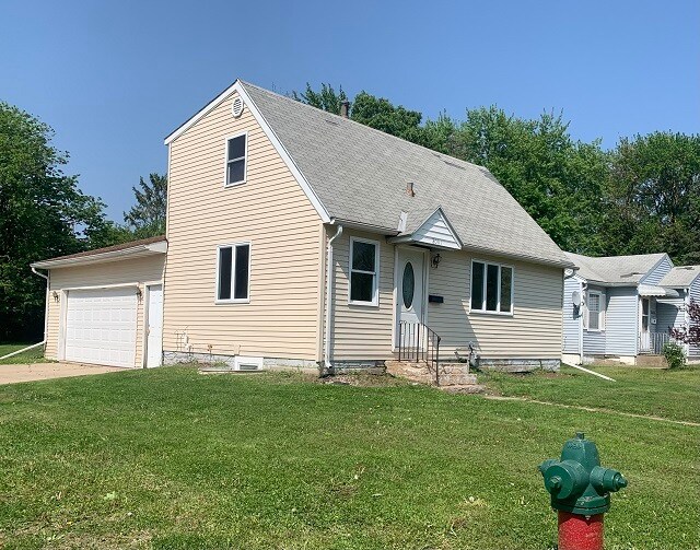 2001 7th Ave NE, Austin, MN 55912 House Rental in Austin, MN