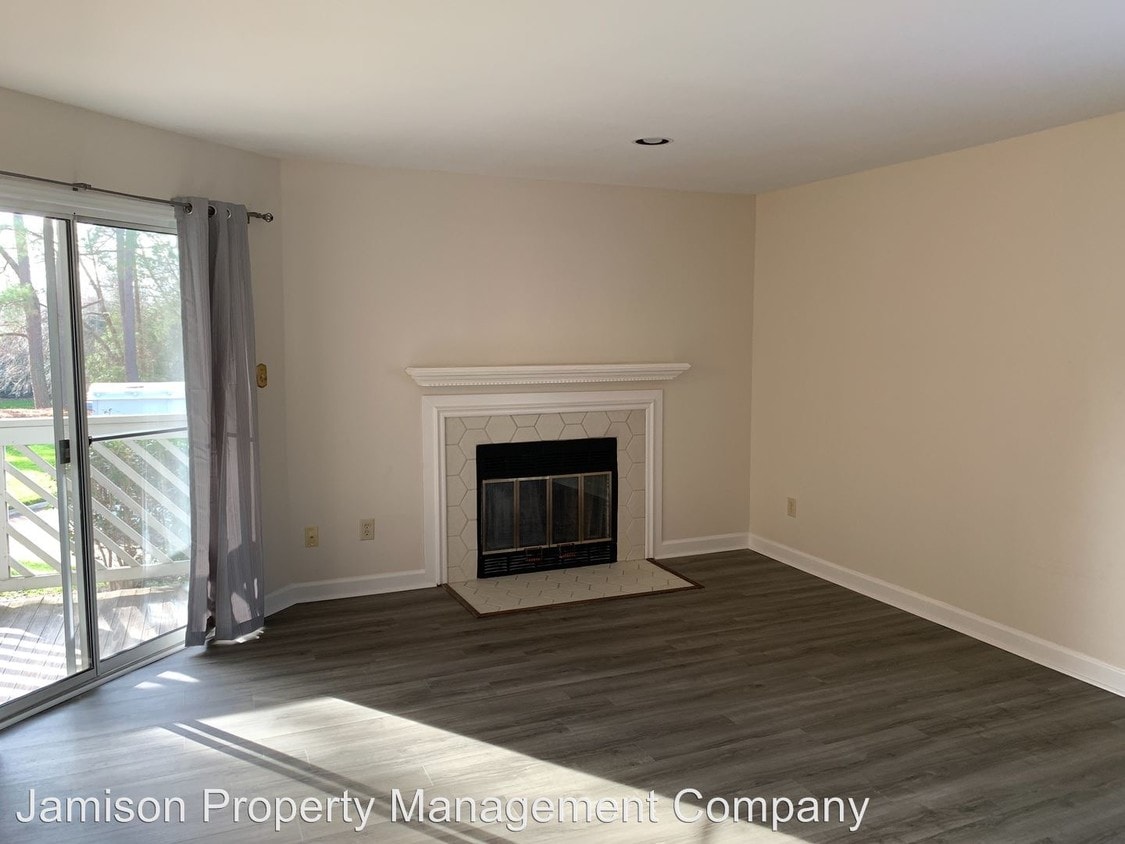 2 br, 1.5 bath House 7428 Ashfield Ct House Rental in Charlotte, NC