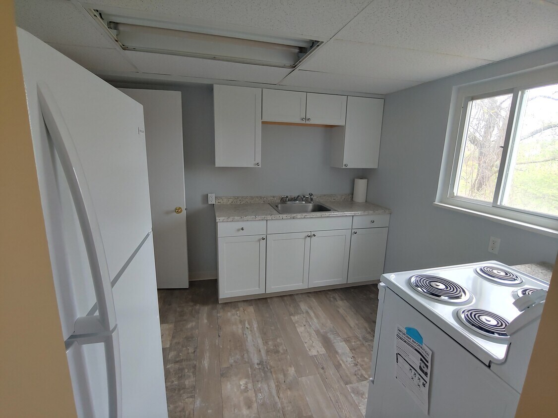 439 Jacobson Dr, Brentwood, PA 15227 Townhome Rentals in Brentwood PA