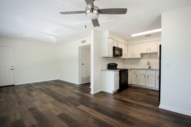 Building Photo - 1436 Berrier St