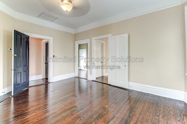 Foto del edificio - 108 N 8th St