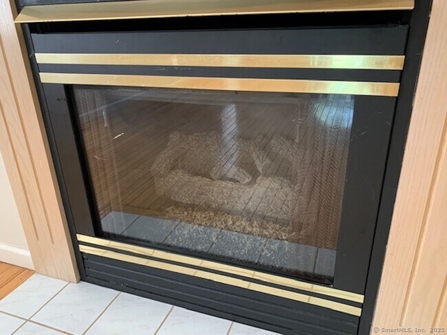 Building Photo - 16 Ancient Hwy