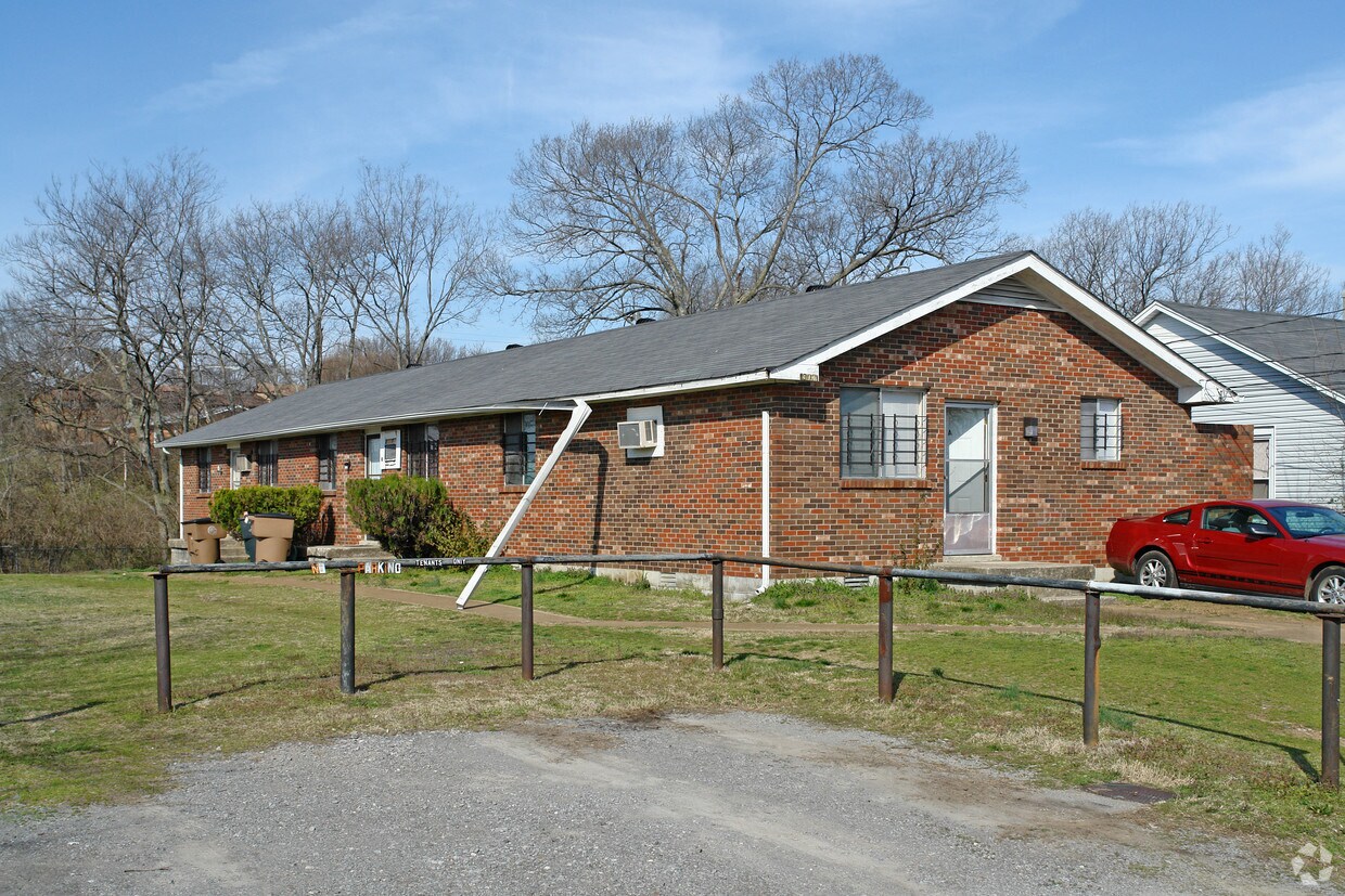 Building Photo - 907 33rd Ave N