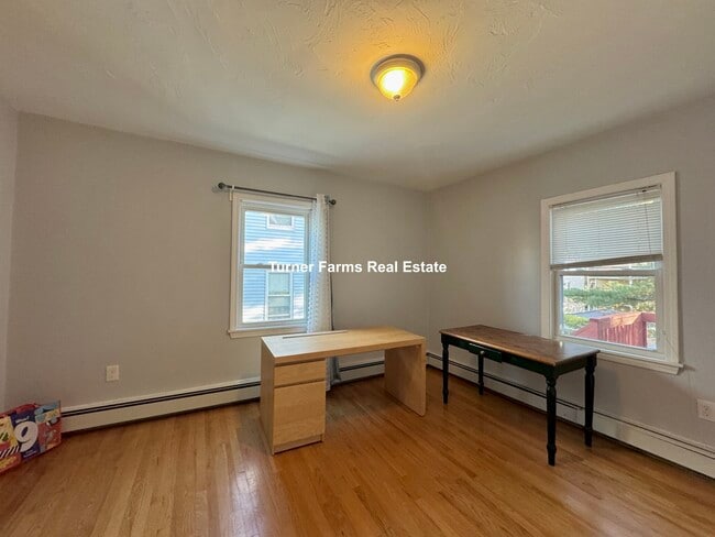 Building Photo - 40 Plymouth St