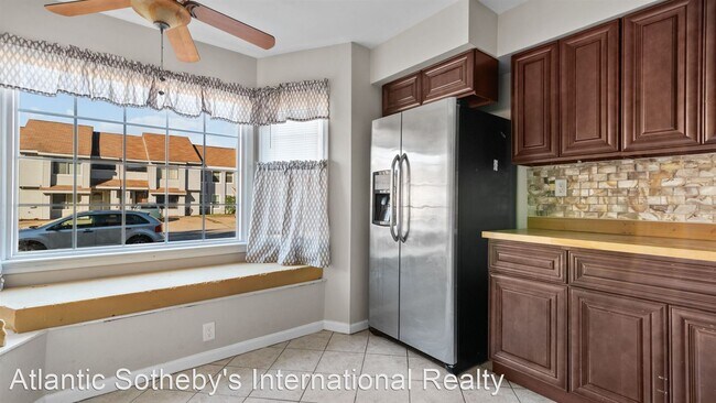 Foto del edificio - 3 br, 2.5 bath House - 5534 Campus Drive