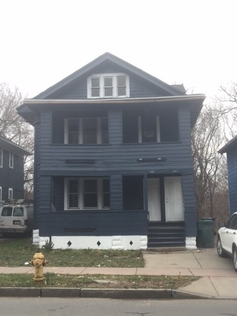Primary Photo - 1609-1611 Saint Paul St