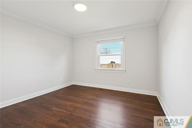 Foto del edificio - 2227 Lewis Pl