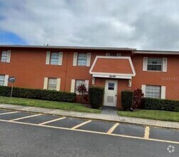 Building Photo - 1649 W Oak Ridge Rd