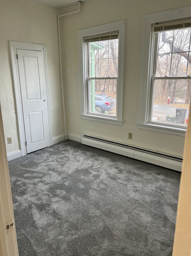 28 Brook St Unit Apt 2, Brattleboro, VT 05301 Apartments in Brattleboro, VT