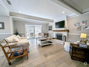 Building Photo - 1036 Heritage Vlg