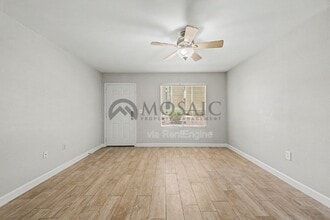 Building Photo - 461 W Holmes Ave