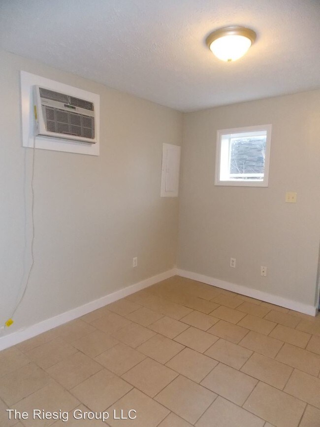 Foto del edificio - 511 E 7th St