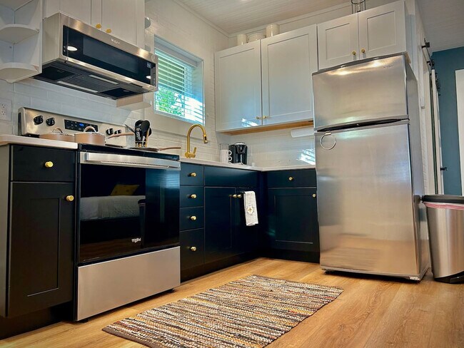 Foto del edificio - 714 N Travis St