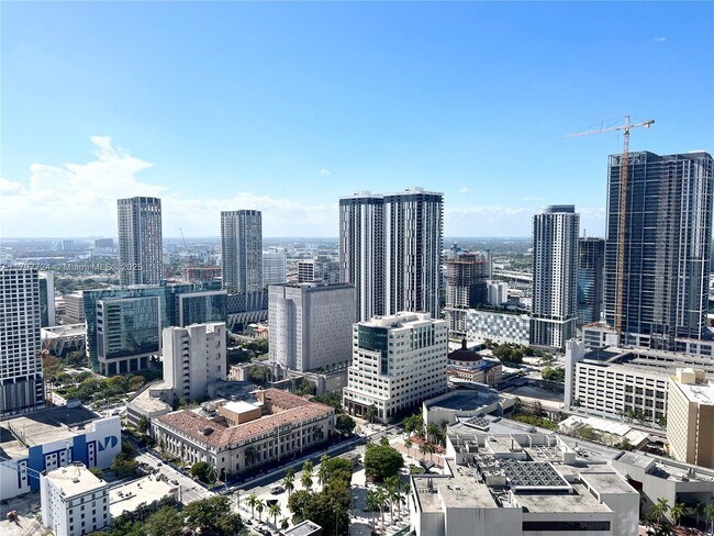 Foto del edificio - 133 NE 2nd Ave