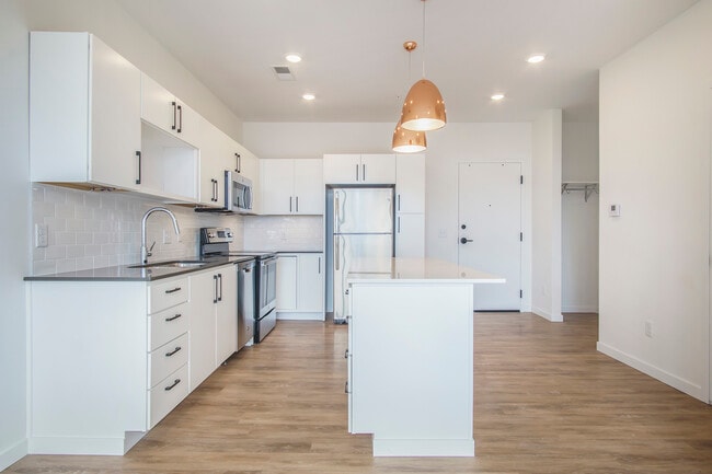 Building Photo - Nove Lofts