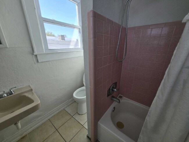 Foto del edificio - 2904 W Chestnut St