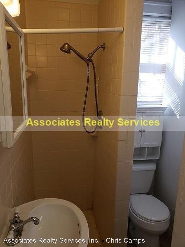 Foto del edificio - 3 br, 2 bath House - 102 NW 7th Terrace