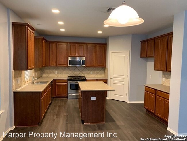 Building Photo - 4 br, 3.5 bath House - 4427 Jesse Bowman