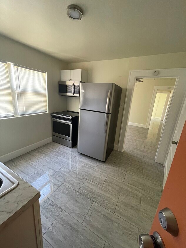 445 Delmar Ter S Unit 6, Saint Petersburg, FL 33701 Apartments at 445 Delmar Ter S Saint