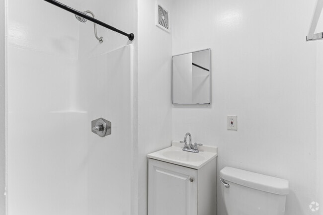 Studio - 250SF - Bathroom - Landmark Towers