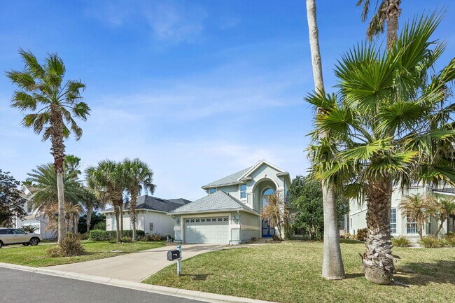 Foto del edificio - Coastal Living Just 2 Blocks from the Beach | Gated Community + Resort Amenities