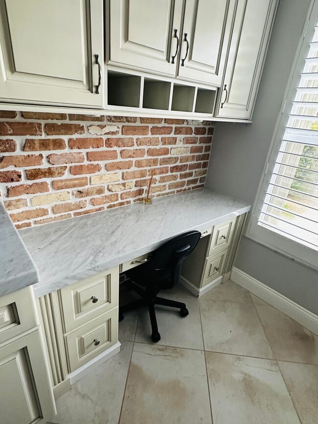 Foto del edificio - 842 SE 19th Ave