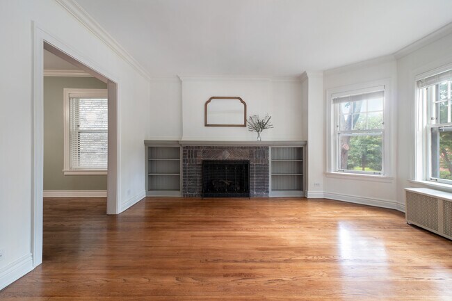 Foto del edificio - 732 Hinman Ave
