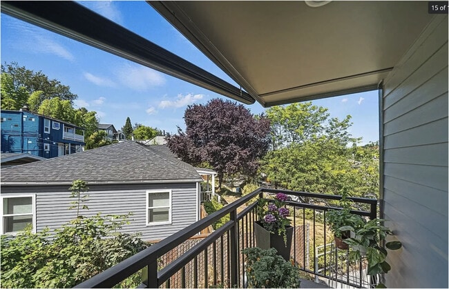 Photo - 2626 E Madison St Apartment