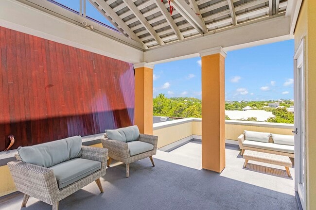Building Photo - 303 E Ruskin Pl