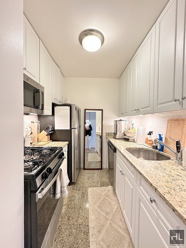 235 W 56th St Unit 11, New York, NY 10019 Apartment for Rent in New