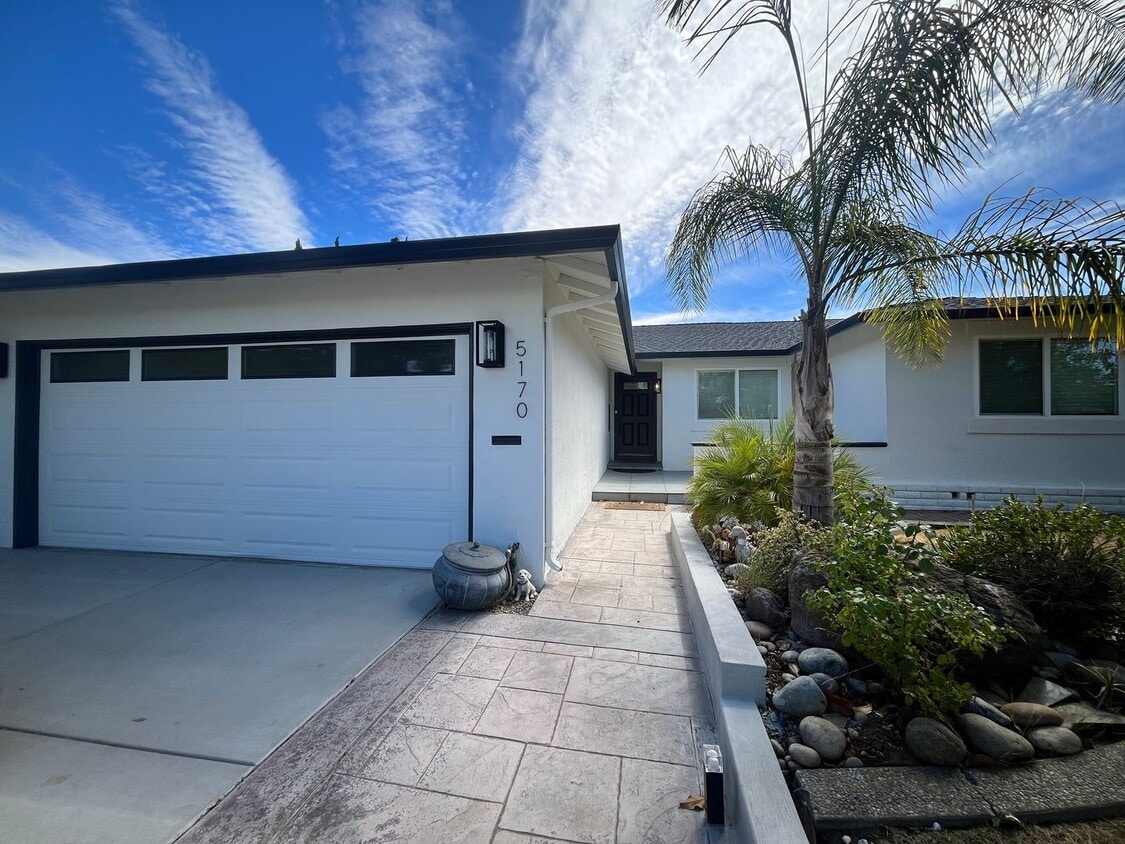 Primary Photo - 4 Bed 2 Bath Shadow Estates Home Available...