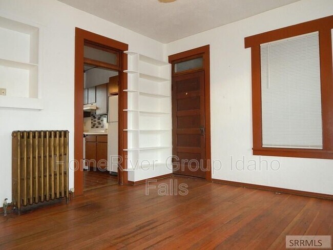 Foto del edificio - 400 N Eastern Ave