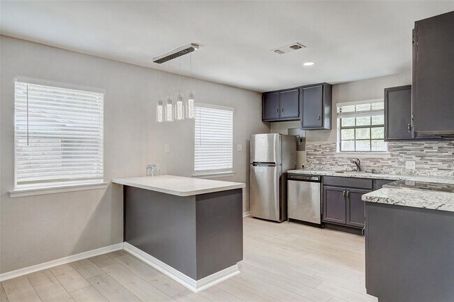 Foto del edificio - 1806 Dixie Ln