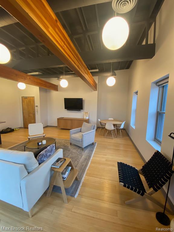 Foto del edificio - 510 N Main St