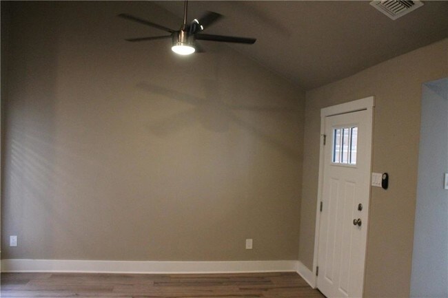 Foto del edificio - 211 N Bradley St