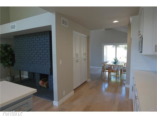 Building Photo - 7 Hickory Tree Ln