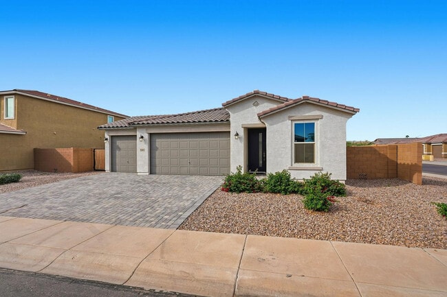 Building Photo - 641 S Davidson Ln