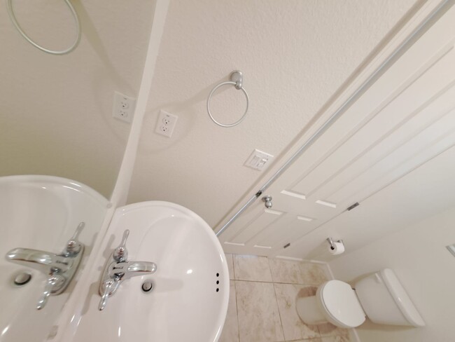 Building Photo - 120 Alboran Sea Cir