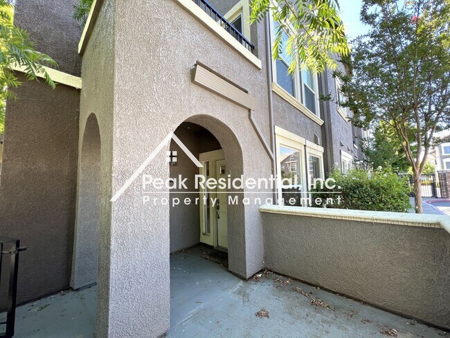 Foto del edificio - 2 br, 2 bath House - 5606 Tares Circle